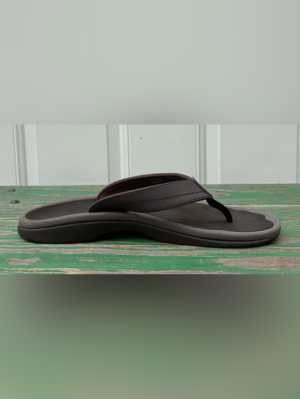 OluKai OHANA Womens Sz 8 Slip On Thong Sandals Brown Flip Flop Beach Summer - Picture 11 of 16